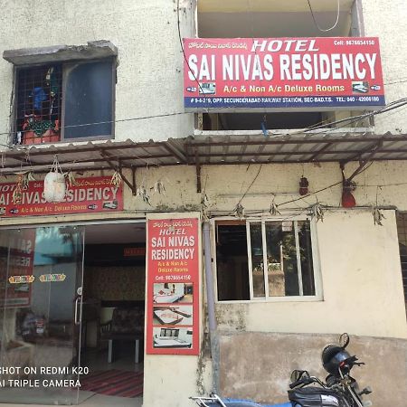 Hotel Sai Nivas Residency Hyderabad Esterno foto
